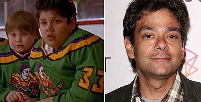 Youth The Mighty Ducks Movie Hockey Jersey Greg Goldberg # 33 Goalie Kids Size